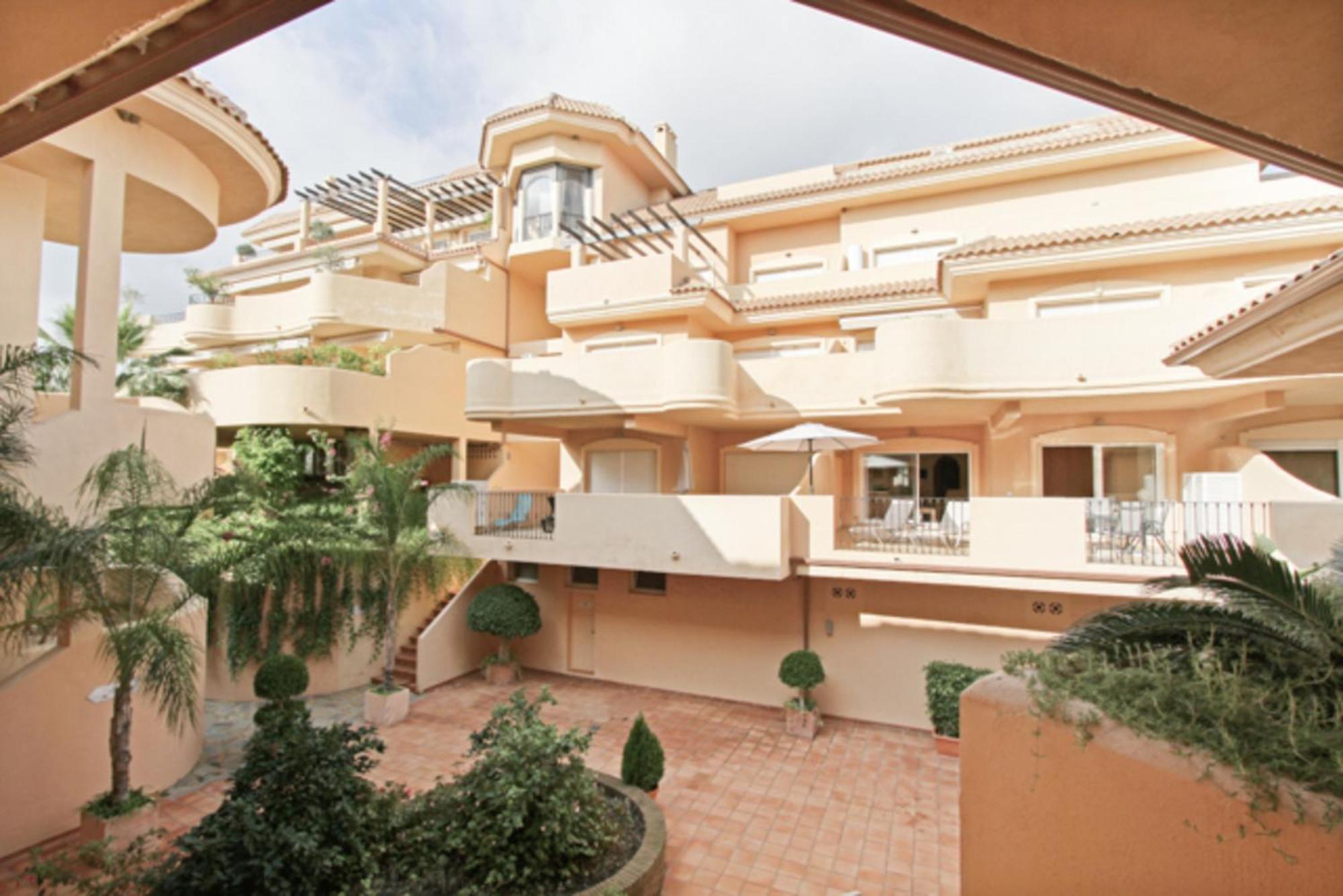 Aloha Hill Club Lluxury 5 Star Golf Resort Near Puerto Banus And 마르베야 외부 사진