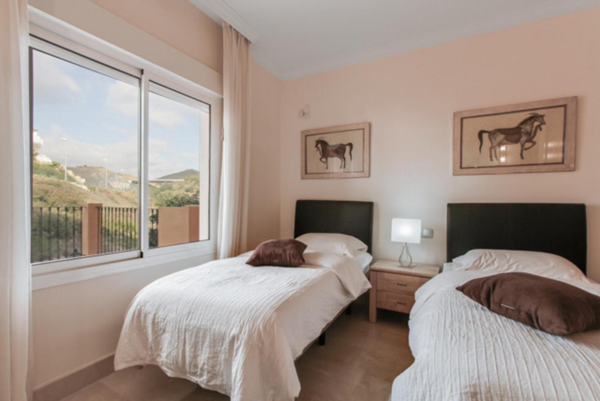 Aloha Hill Club Lluxury 5 Star Golf Resort Near Puerto Banus And 마르베야 외부 사진