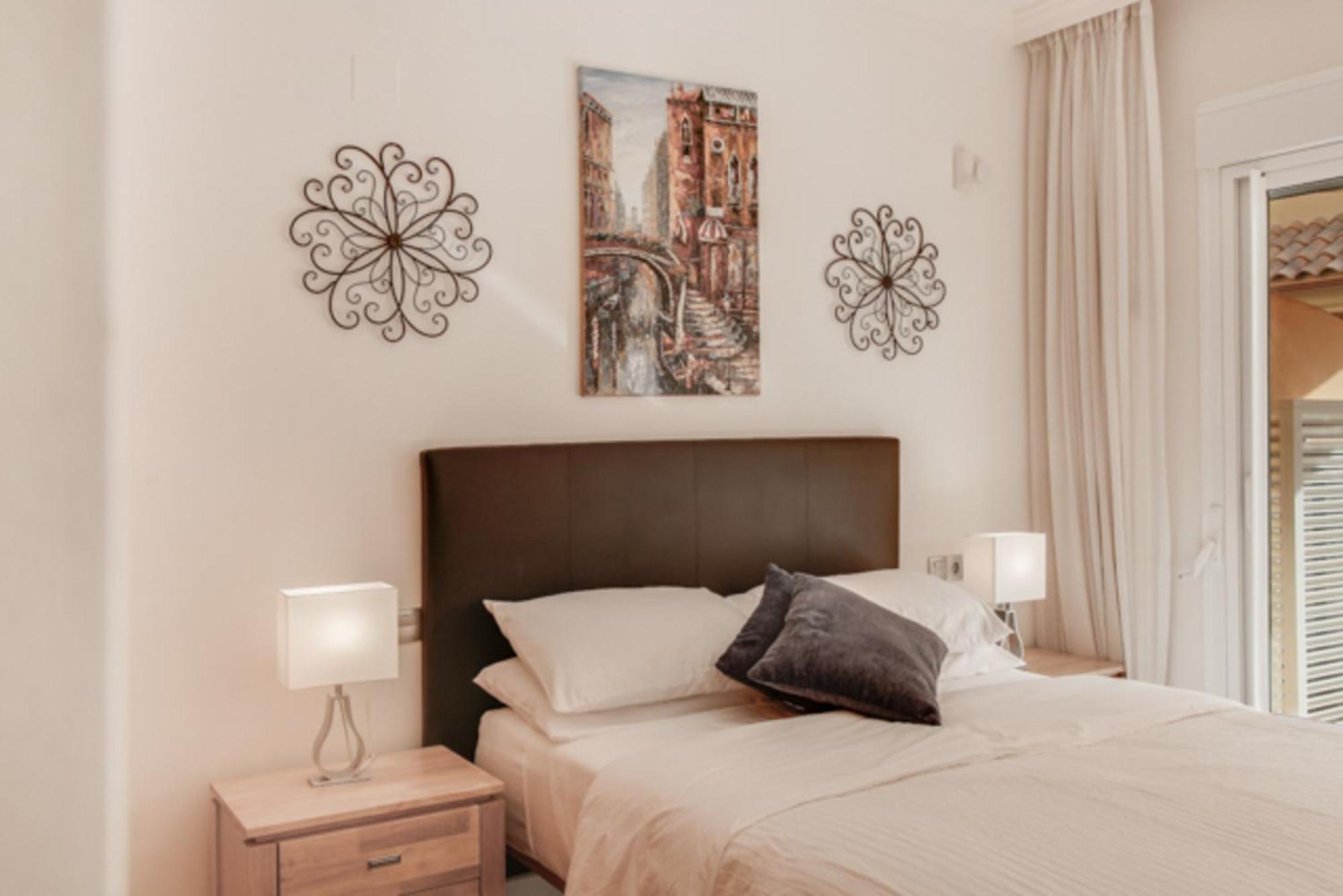 Aloha Hill Club Lluxury 5 Star Golf Resort Near Puerto Banus And 마르베야 외부 사진